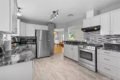 16463 Villa Drive, Victorville, CA 92395 - Photo 31