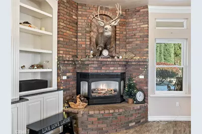 7139 Foley Road, Oak Hills, CA 92344 - Photo 15