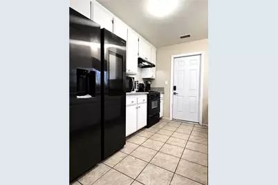 11574 Shangri La, Hesperia, CA 92345 - Photo 3