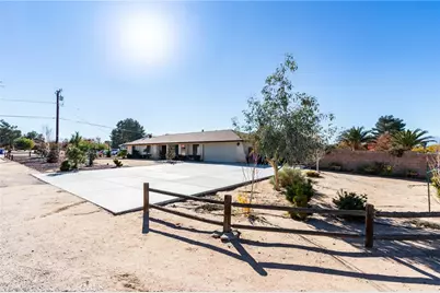 14076 Wawona Road, Apple Valley, CA 92307 - Photo 3
