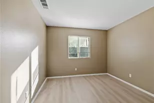 13802 Goldfinch Ct, Victorville, CA 92394 - Photo 25