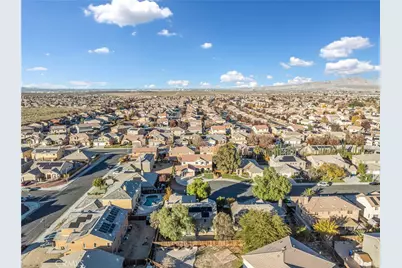 13802 Goldfinch Court, Victorville, CA 92394 - Photo 45