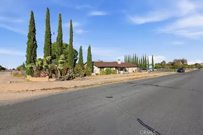 18126 Fairburn, Hesperia, CA 92345 - Photo 3