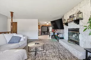 18126 Fairburn, Hesperia, CA 92345 - Photo 9