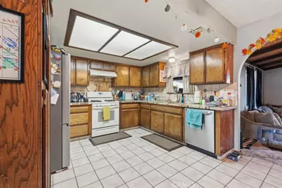 18126 Fairburn, Hesperia, CA 92345 - Photo 13