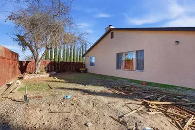 18126 Fairburn, Hesperia, CA 92345 - Photo 35