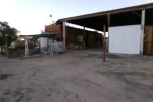 48924 Bedford, Newberry Springs, CA 92365 - Photo 15