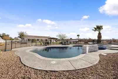18785 Sahale, Apple Valley, CA 92307 - Photo 59