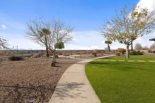 18785 Sahale, Apple Valley, CA 92307 - Photo 51