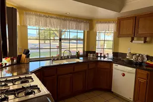 14372 Woodland Dr, Victorville, CA 92395 - Photo 11