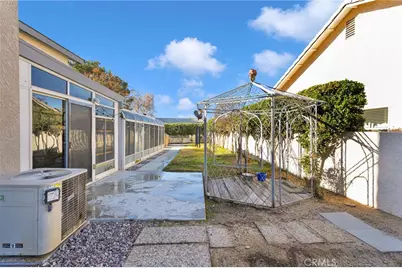 18570 Niagara, Victorville, CA 92395 - Photo 35