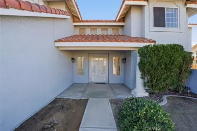 20592 Mockingbird Avenue, Apple Valley, CA 92308 - Photo 5