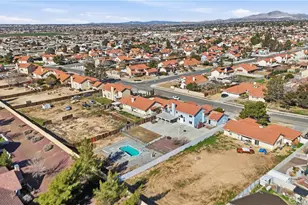 20592 Mockingbird Ave, Apple Valley, CA 92308 - Photo 43