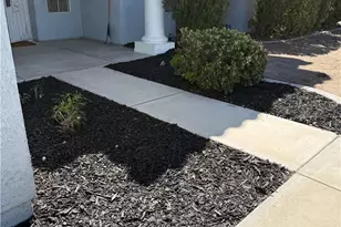 20592 Mockingbird Ave, Apple Valley, CA 92308 - Photo 35