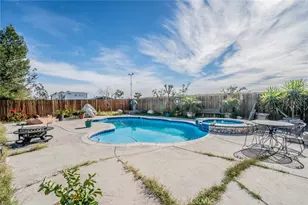 4637 Luna Rd, Phelan, CA 92371 - Photo 5