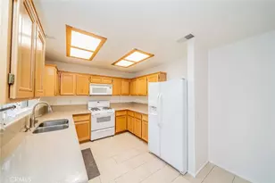 13686 Sylvan Oaks Rd, Victorville, CA 92392 - Photo 9