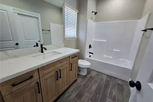 20401 Tonawanda Rd, Apple Valley, CA 92307 - Photo 19