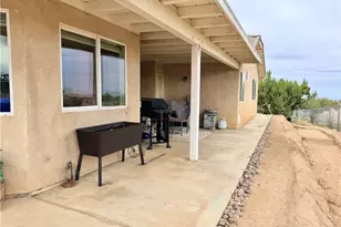 7915 Outpost Rd, Oak Hills, CA 92344 - Photo 25