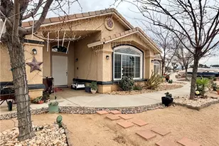 7915 Outpost Rd, Oak Hills, CA 92344 - Photo 21