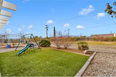 15888 Saint Timothy, Apple Valley, CA 92307 - Photo 31