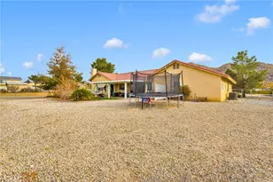 15888 Saint Timothy, Apple Valley, CA 92307 - Photo 33