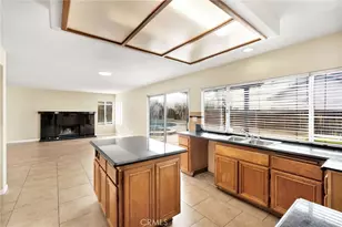 12734 Trotters Ln, Victorville, CA 92392 - Photo 15