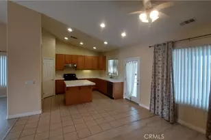 16124 Holly Ridge Ct, Victorville, CA 92395 - Photo 7