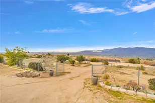 25885 Santa Rosa, Apple Valley, CA 92308 - Photo 5