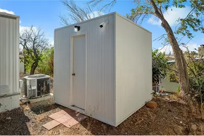11414 Serra Rd #17, Apple Valley, CA 92308 - Photo 21