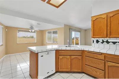 10578 Westway, Hesperia, CA 92345 - Photo 15