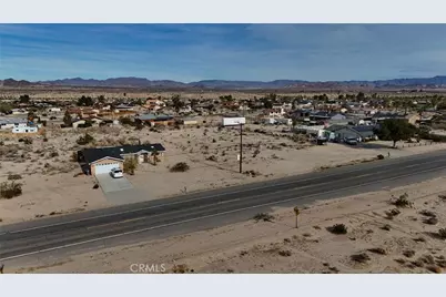 792 Amboy, 29 Palms MCB, CA 92277 - Photo 9