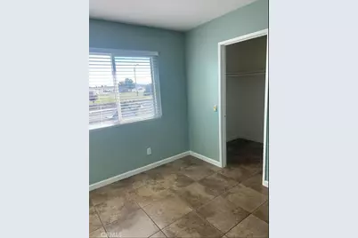 14727 Honeysuckle Street, Victorville, CA 92394 - Photo 15