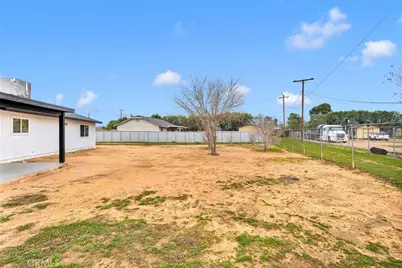 12532 Sholic Road, Apple Valley, CA 92308 - Photo 39