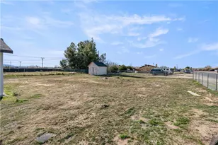 12850 Lakota Rd, Apple Valley, CA 92308 - Photo 33