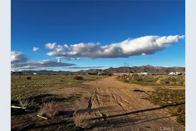 33520 Haynes, Lucerne Valley, CA 92356 - Photo 1