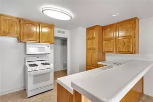 16257 Avalon, Victorville, CA 92395 - Photo 13