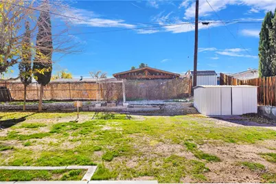 16257 Avalon, Victorville, CA 92395 - Photo 35
