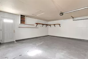 16257 Avalon, Victorville, CA 92395 - Photo 33