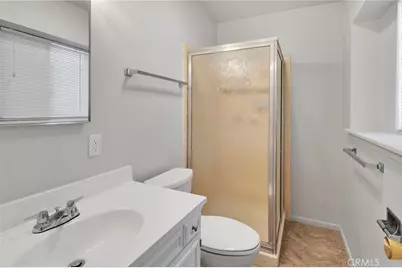 16257 Avalon, Victorville, CA 92395 - Photo 27