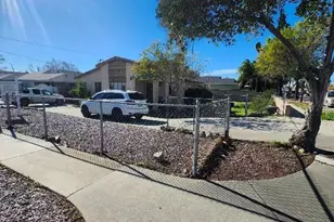 9236 Mango, Fontana, CA 92335 - Photo 1