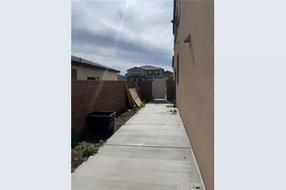 14352 Plymouth, Hesperia, CA 92344 - Photo 23