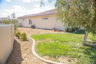 10939 Rockaway Glen Rd, Apple Valley, CA 92308 - Photo 17