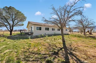 30263 State Hwy 18, Lucerne Valley, CA 92356 - Photo 29