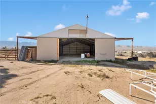 30263 State Hwy 18, Lucerne Valley, CA 92356 - Photo 33