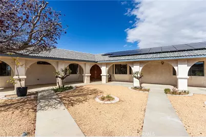 8384 Highland Court, Oak Hills, CA 92344 - Photo 9