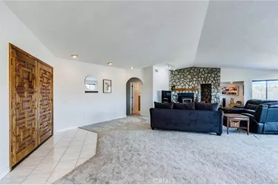 8384 Highland Court, Oak Hills, CA 92344 - Photo 23