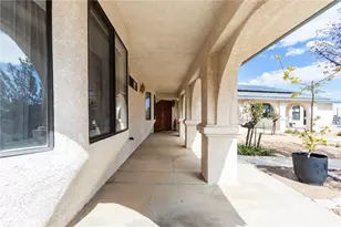 8384 Highland Ct, Oak Hills, CA 92344 - Photo 7