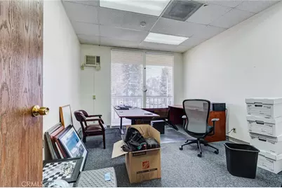 715 N Mountain Avenue #201, Upland, CA 91786 - Photo 11