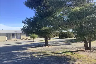 2830 Phelan Rd, Phelan, CA 92371 - Photo 17