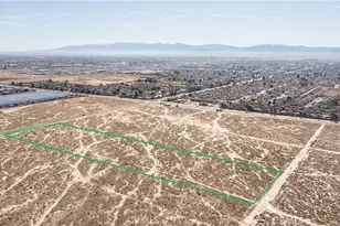 46135 10th St W, Lancaster, CA 93536 - Photo 1